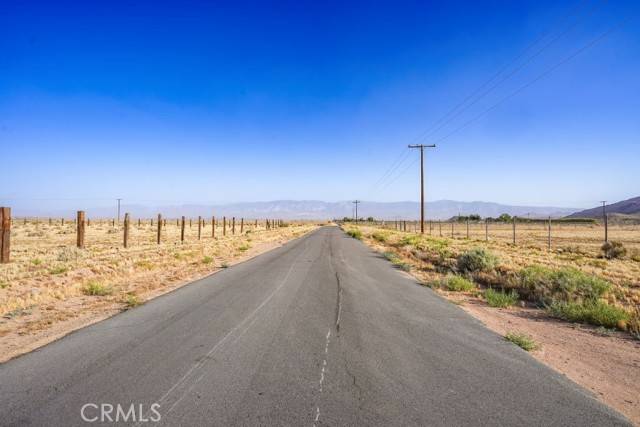 Lucerne Valley, CA 92356,16143 Meridian Road