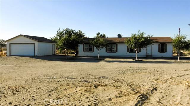 Adelanto, CA 92301,2332 De Soto Street