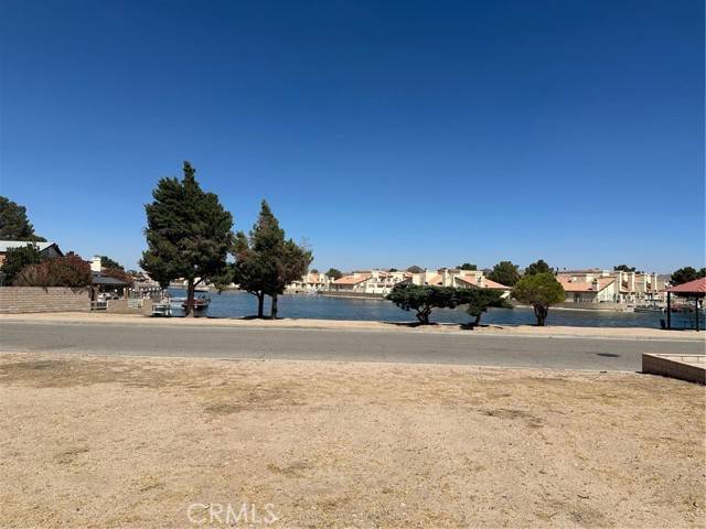 Helendale, CA 92342,27250 Outrigger Lane