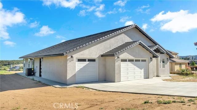 Yucaipa, CA 92399,38295 Wild Poppy Lane