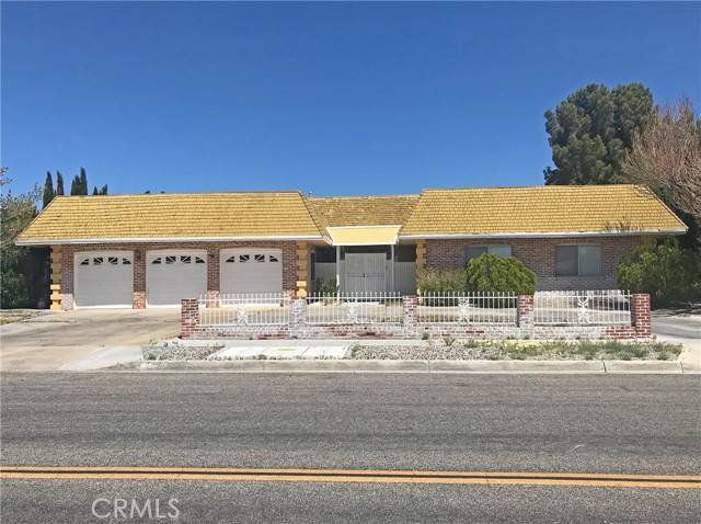 Helendale, CA 92342,27375 Lakeview Drive