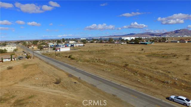 Adelanto, CA 92301,45923272 Pearmain Street