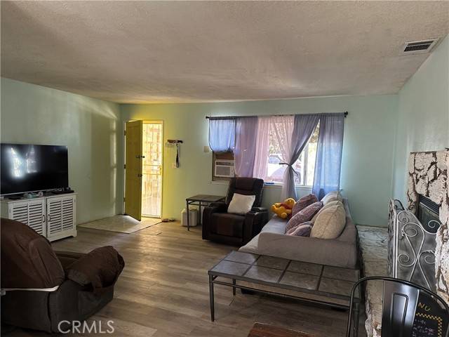 Adelanto, CA 92301,18505 Casaba Road