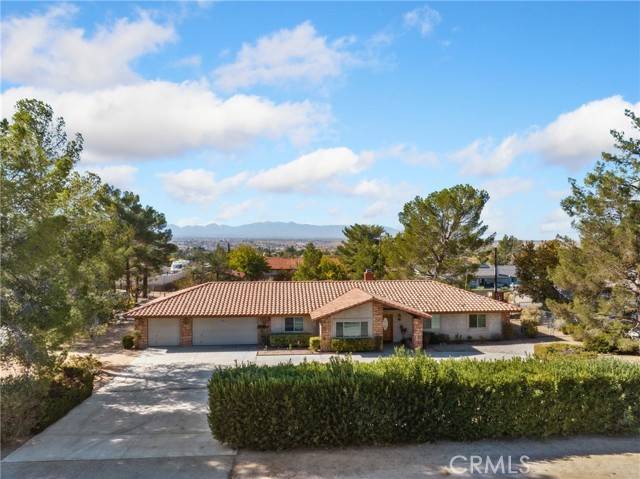 Apple Valley, CA 92307,14690 Apple Valley Road