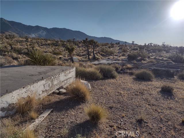 Lucerne Valley, CA 92356,5 Tate Lane