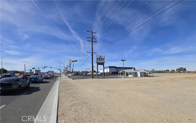 Victorville, CA 92392,15120 Palmdale Road