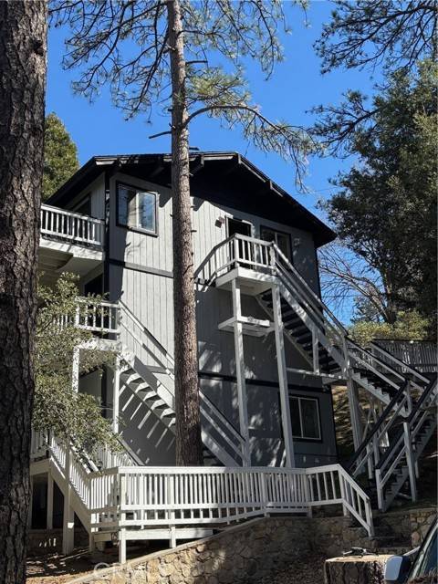 Crestline, CA 92325,129 Zermat Dr #1-2