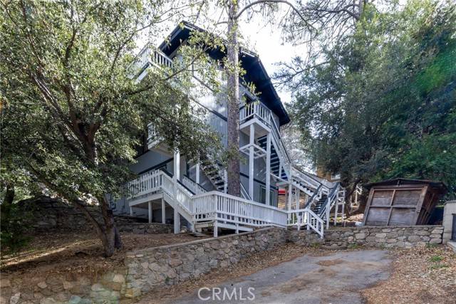 Crestline, CA 92325,129 Zermat Dr #1-2