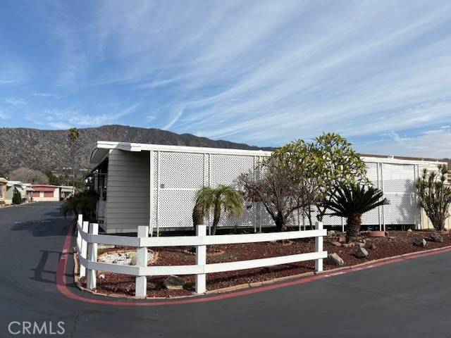 Glendora, CA 91741,208 S Barranca Avenue #44