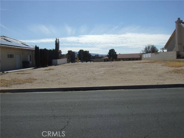 Helendale, CA 92342,15071 Shady Elm Lane