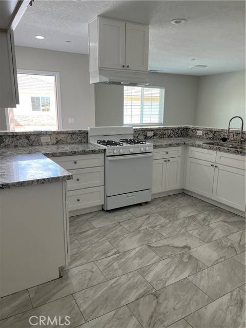 Hesperia, CA 92345,16550 Olive #104 Street