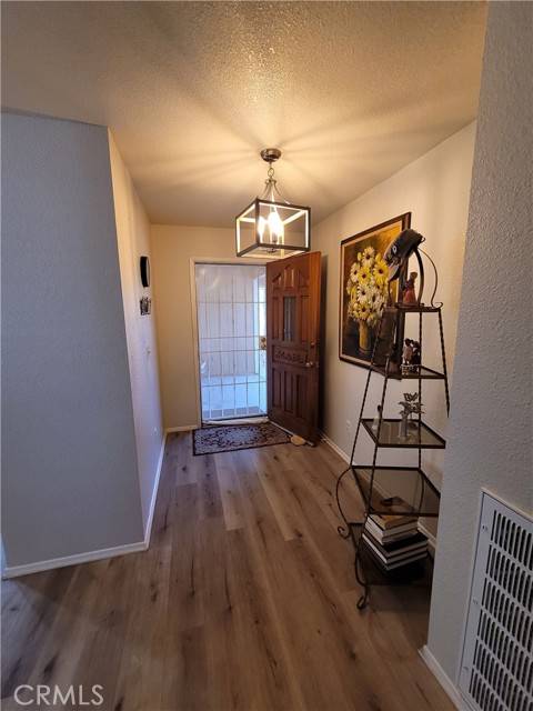 Apple Valley, CA 92307,21291 Ramona Avenue