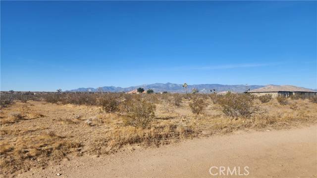 Phelan, CA 92371,0 Danbury Road