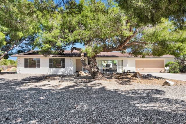 Apple Valley, CA 92307,13925 Hopi Road