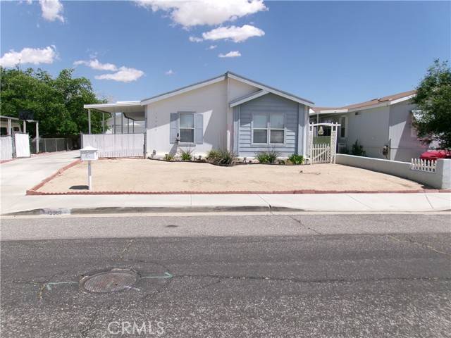 Victorville, CA 92395,13983 silver lake pl