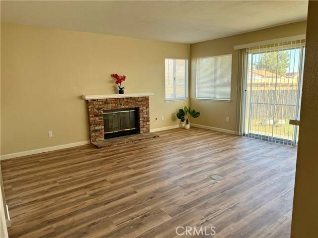Hesperia, CA 92345,15620 Smoke Tree Street