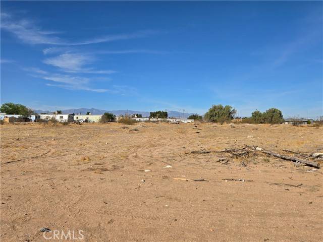 Adelanto, CA 92301,0 Aztec LN 0459-232-39