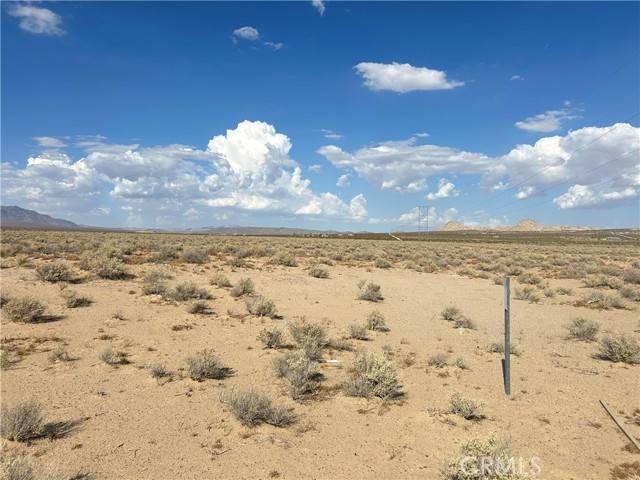 Lucerne Valley, CA 92356,1 Cherokee Trail