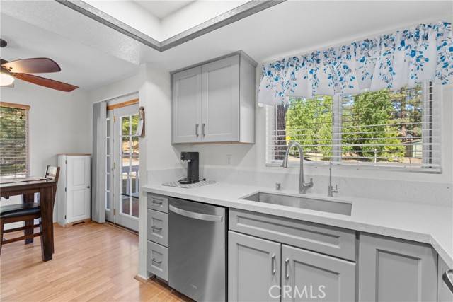 Wrightwood, CA 92397,26707 Swallowhill Drive