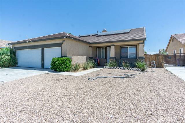 Adelanto, CA 92301,14537 Oakdale Circle