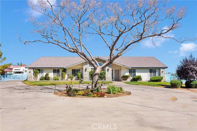 Hesperia, CA 92345,16912 Danbury Avenue