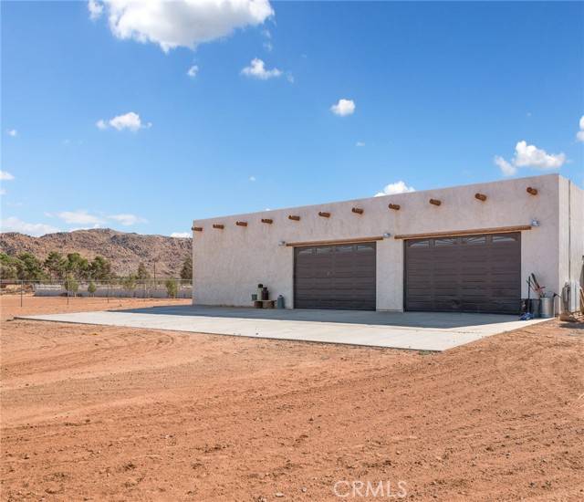 Apple Valley, CA 92307,13776 Natoma Road