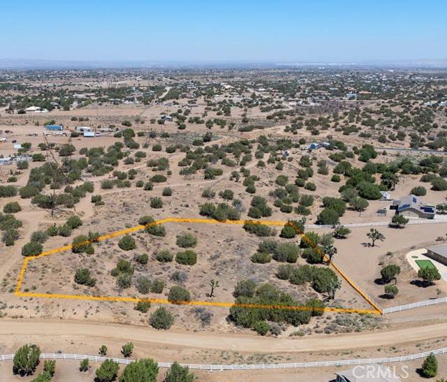 Oak Hills, CA 92344,10624 Cedar Street