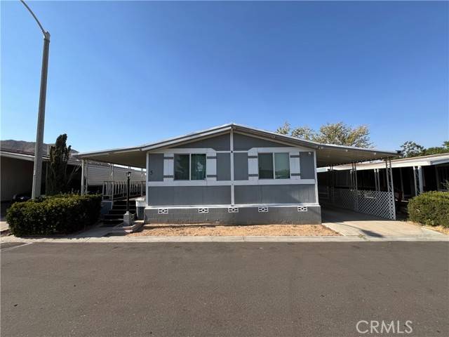 Apple Valley, CA 92307,20683 Waalew Road #B5