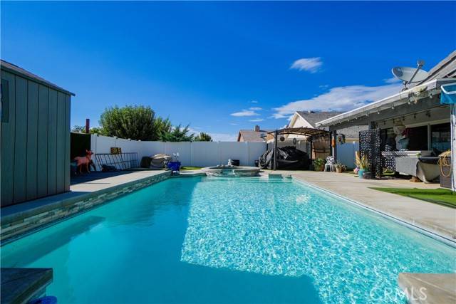 Victorville, CA 92395,13240 Meteor Drive