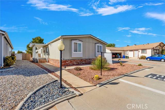 Apple Valley, CA 92308,22241 Nisqually Road #20