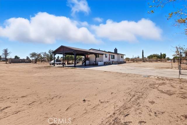 Victorville, CA 92392,14237 Maricopa Road