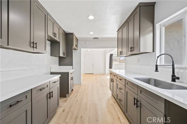 Fontana, CA 92335,18264 Pine