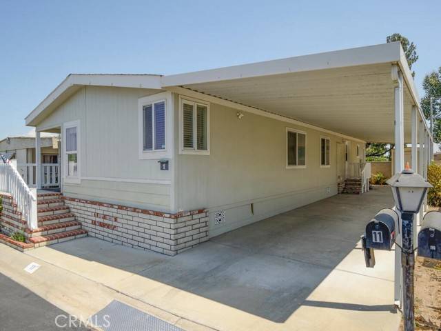 Riverside, CA 92503,3700 Buchanan Street #11