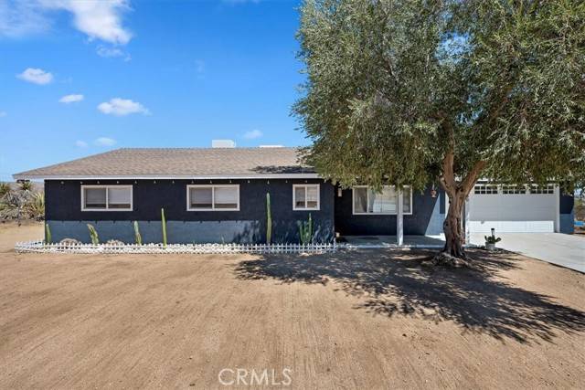 Joshua Tree, CA 92252,60390 Alta Mura Drive