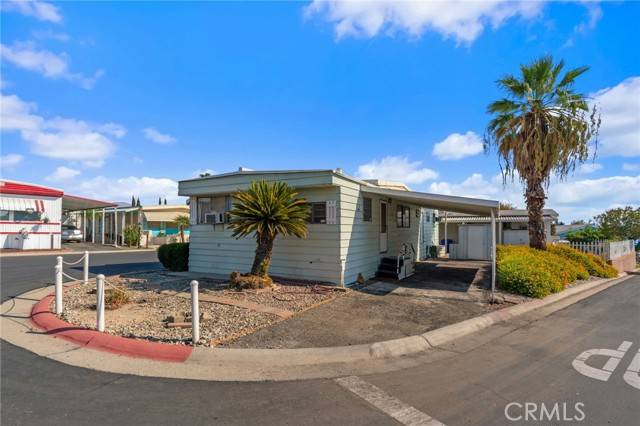 Highland, CA 92346,2692 Highland Avenue #33