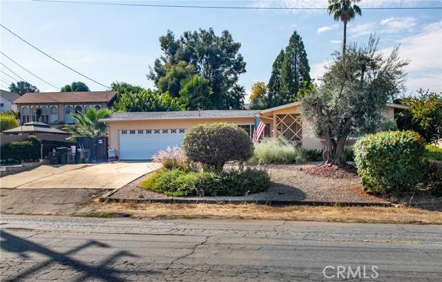 Yucaipa, CA 92399,33993 Avenue E