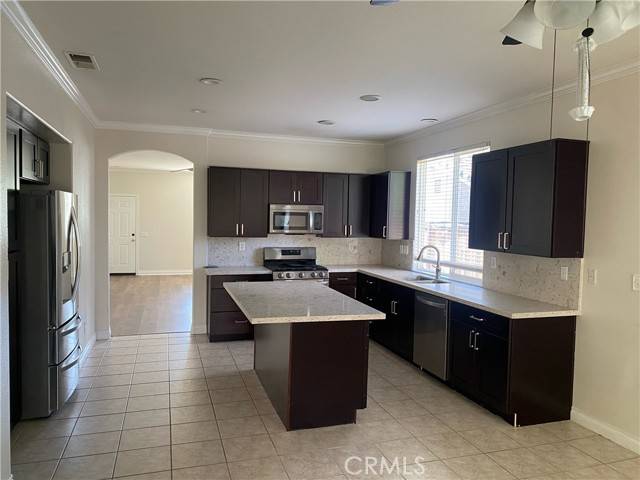 Corona, CA 92883,22682 Passionflower Court