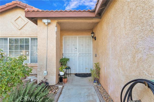 Adelanto, CA 92301,14556 Lilac Road