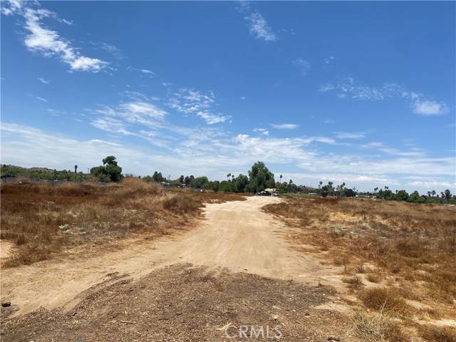 Perris, CA 92570,0 Lopez