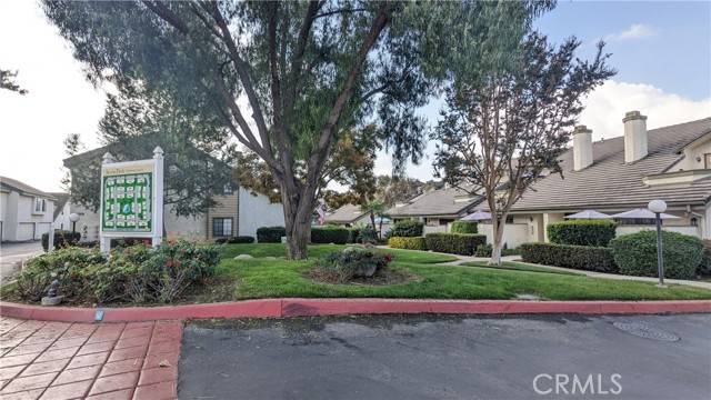 Upland, CA 91786,978 W Arrow #B