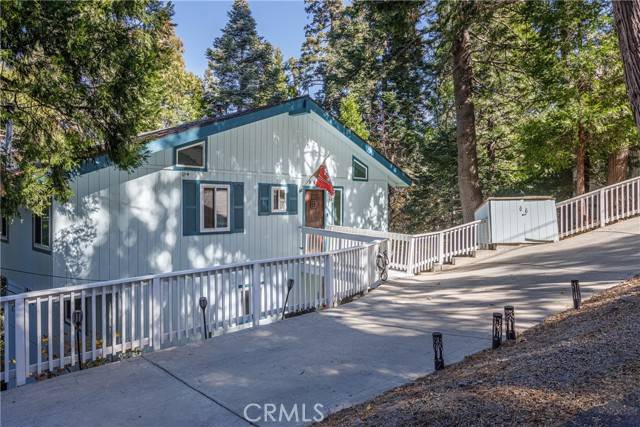 Crestline, CA 92325,899 Nesthorn Drive