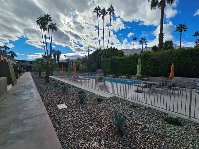 Palm Springs, CA 92262,197 W Via Lola #17