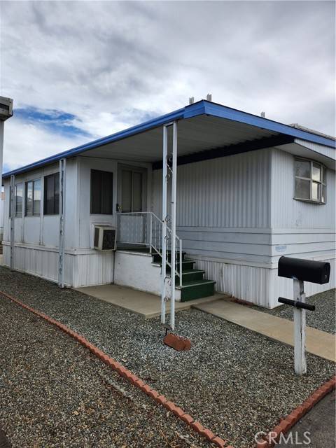 San Jacinto, CA 92583,999 S Santa Fe Avenue #3