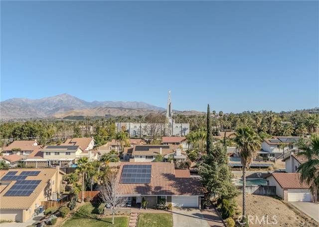 Redlands, CA 92374,327 Brian Court