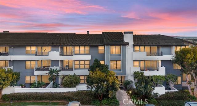 Newport Beach, CA 92663,280 Cagney Lane #219