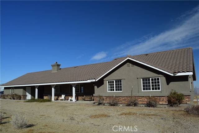 Juniper, CA 93543,10435 Cima Mesa Road