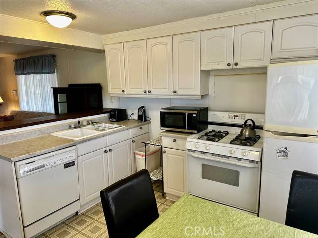 Loma Linda, CA 92354,24414 University Avenue #68