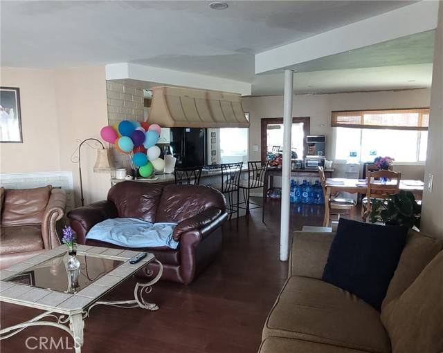 Winnetka (los Angeles), CA 91306,8600 Mason Avenue