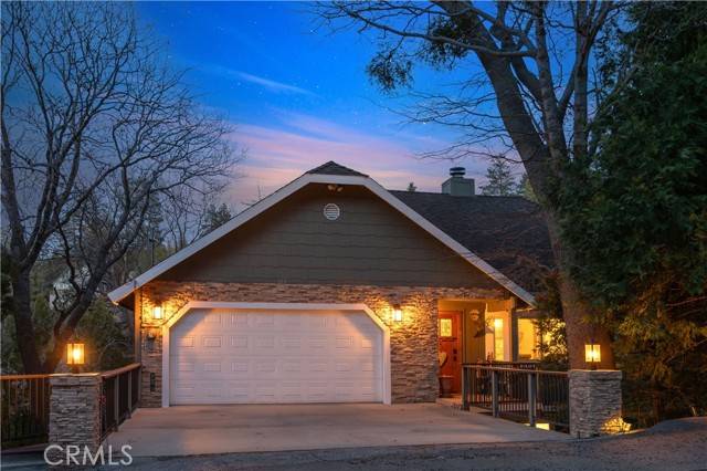 Lake Arrowhead, CA 92352,813 Brentwood Drive
