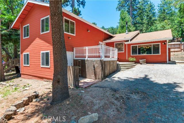 Angelus Oaks, CA 92305,5940 Lake Drive